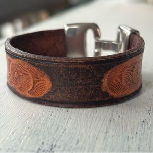 Unisex Wide Strap Leather Bracelet